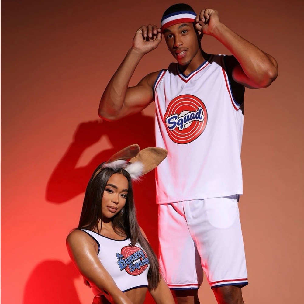 White Space Squad Costume fits M/L (MENS SET ONLY) brand new! Never tried on